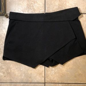 Black Envelope Skort